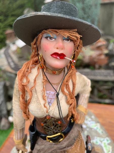 American Old West-History comes to life - Country Decor- Female Outlaw Country sculpture-Original Art-kenfolks
