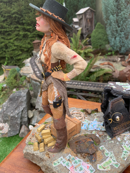 American Old West-History comes to life - Country Decor- Female Outlaw Country sculpture-Original Art-kenfolks