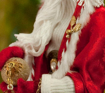 Santa Claus Decoration - Holding gold and white Christmas baubles - Fur trimmed red coat & cap - Gold jingling bell - Perfect gift for Mom-Limited Edition-kenfolks