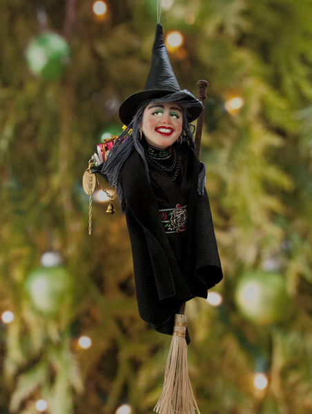 La Bafana Italian Santa Claus - Italian folklore - Christmas around the world - Witch with basket of presents - Black Christmas Ornament-Limited Edition-kenfolks