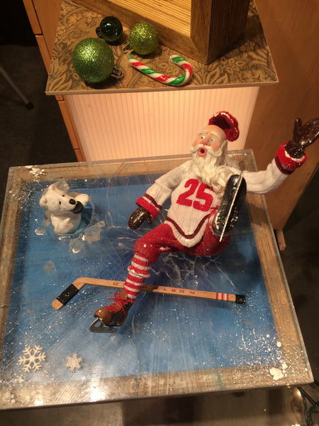Santa plays hockey - wipes out on the ice-Original Art-kenfolks